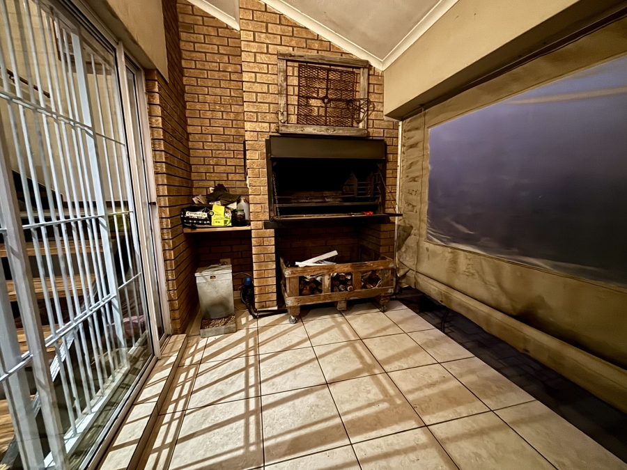 3 Bedroom Property for Sale in Brackenfell South Western Cape